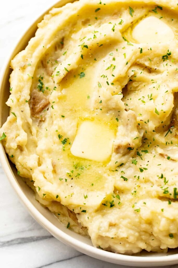 Creamy make ahead Crockpot mashed potatoes